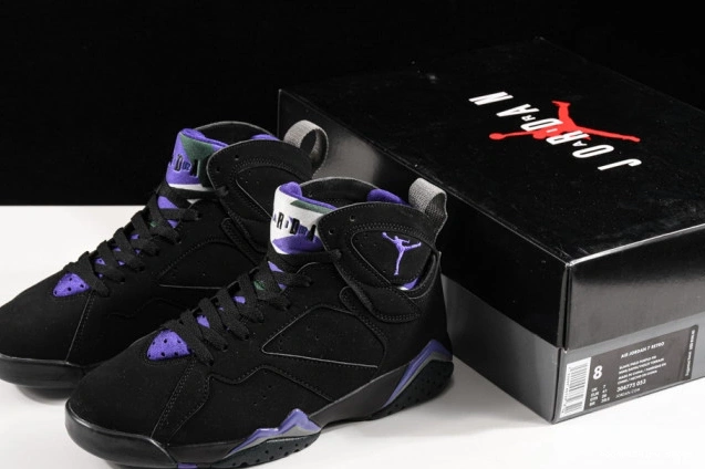 304775-053 Bucks Jordan 7 Retro Allen Ray Air 0714